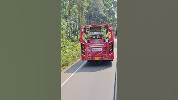 🔥🔥KSRTC VS PRIVATE BUS🔥🔥 KERALA #shorts #trending #ksrtcbus