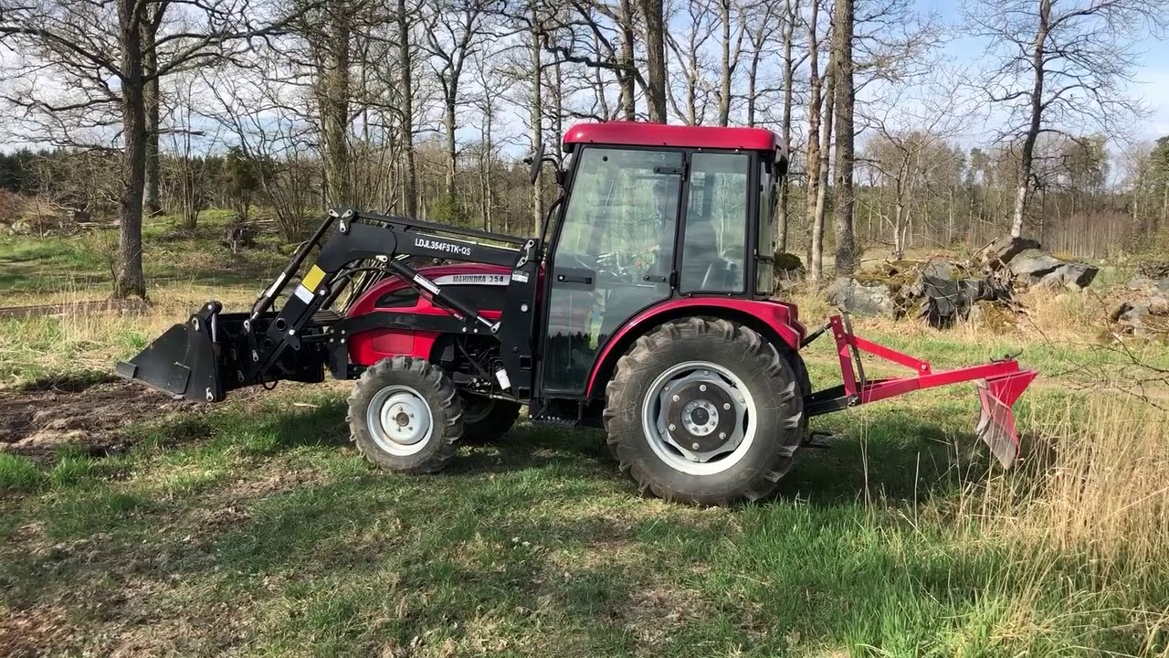 Traktor Mahindra 354 Traktor Mahindra 354