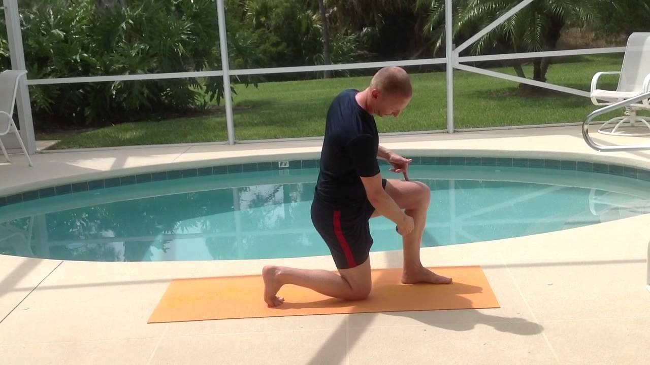 How to Lunge: Avoid These Common Mistakes and Get it Right! - YouTube