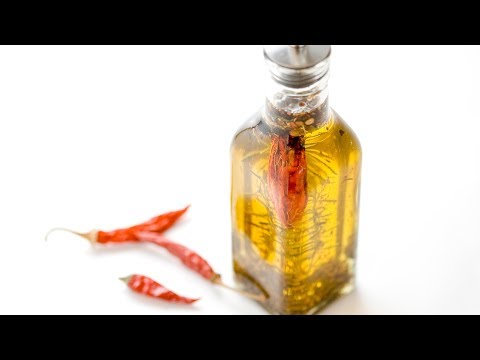 How to Make Spicy Chili Oil - How to Make Chili Oil - Spicy Chili Oilive Oil for Pizzas