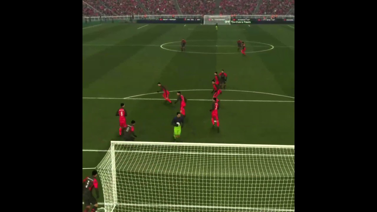 Zlatan assists Zlatan 💀 