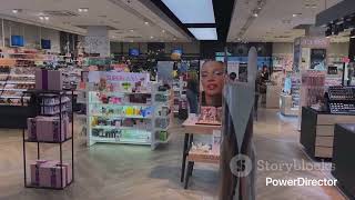 Ulta’s Times Square Store: A Beauty Playground!