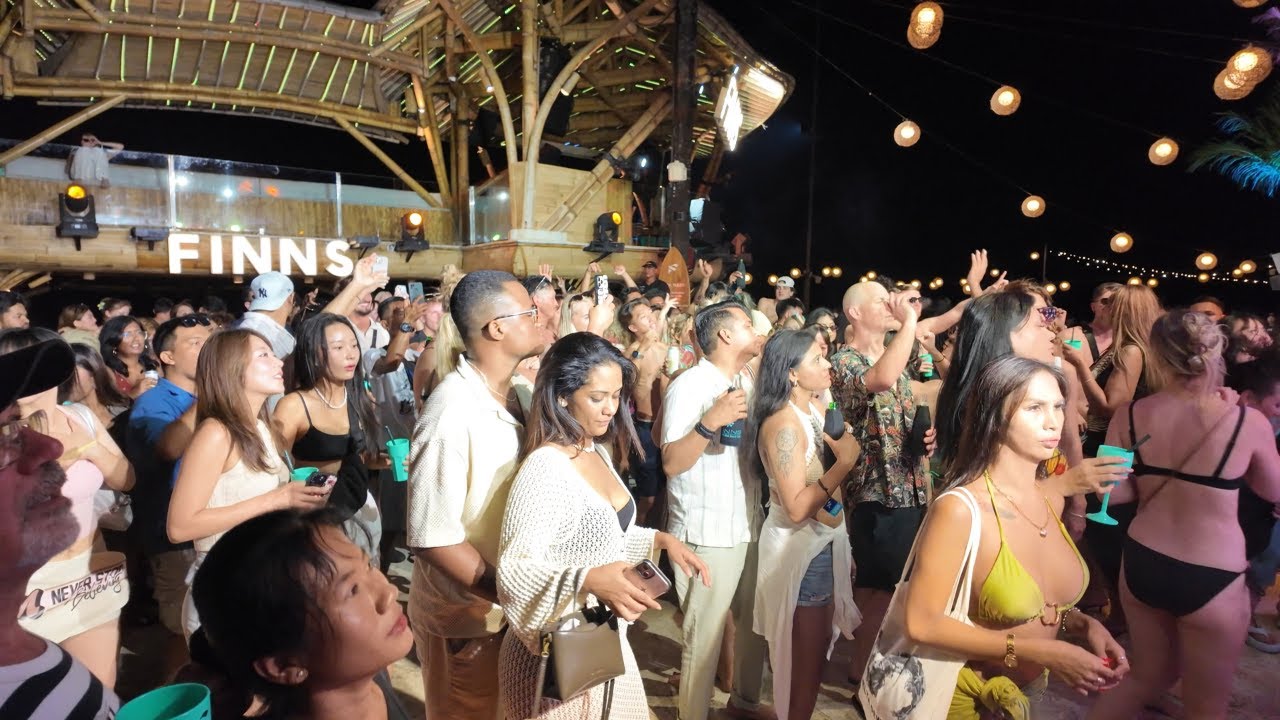 Bali, Indonesia Nightlife Walking Tour — Kuta & Legian Crazy Nightlife District District [4K]