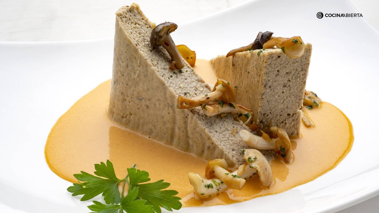 Aprende a hacer un pastel de setas con crema de txistorra con Joseba Arguiñano