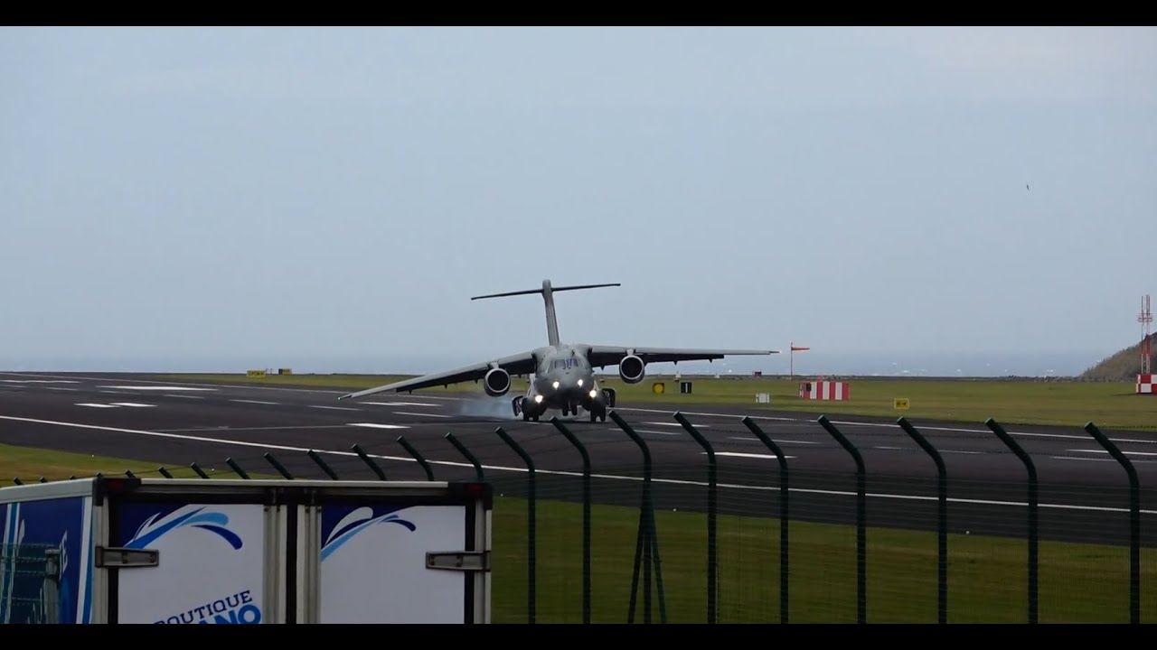 Embraer KC-390 Takeoff