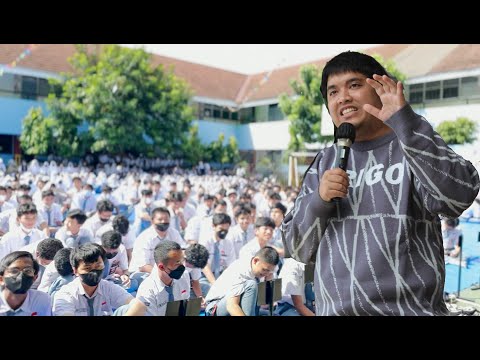 Oza Rangkuti: Kembali ke Sekolah!