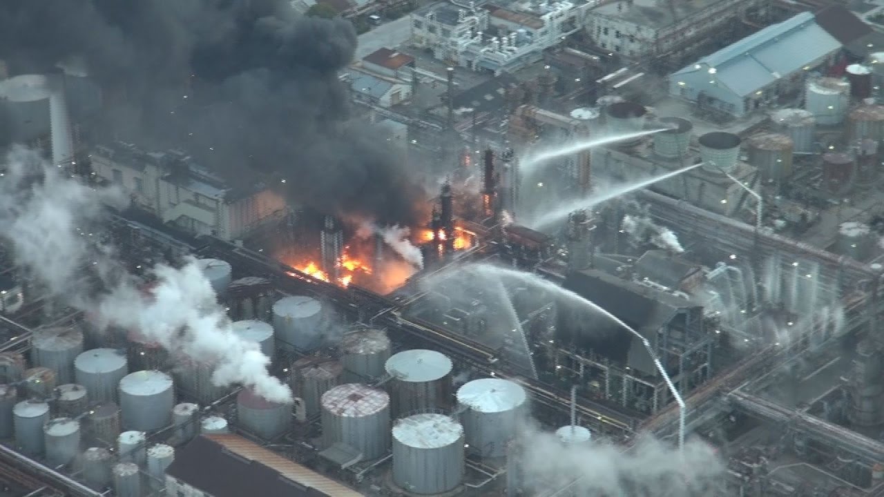 石油工場で火災 避難指示 和歌山の東燃ゼネラル Youtube