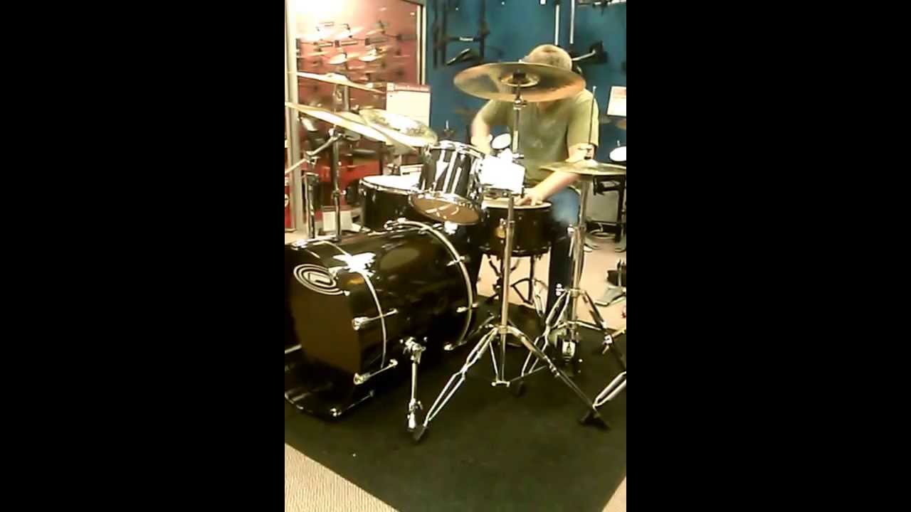 Guitar Center store finalist for the 2013 Drum Off (Grand Rapids, MI) YouTube