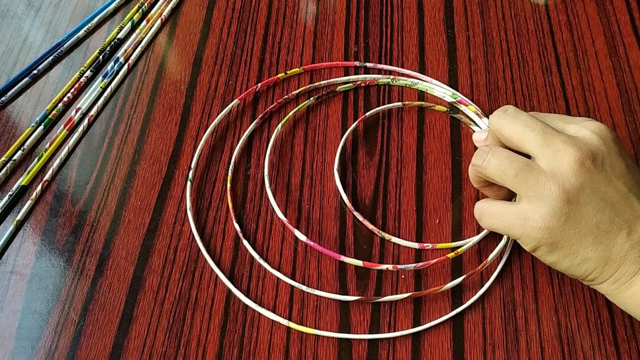 Newspaper Wall Decoration Idea-Paper Craft-Paper Flower Wallhanging 