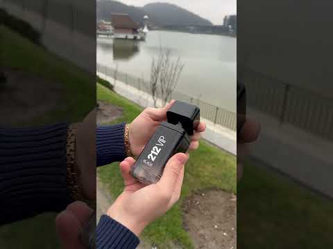 Carolina Herrera 212 VIP Black мужская парфюмированная вода фужерный аромат Каролина Эррера 212 ВИП духи 100 м, видео 1