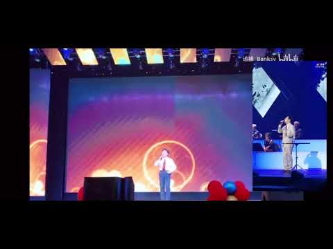 重庆一校园歌手大赛惊现费玉清“嫡传弟子”，一中学生演唱《上海滩》神似费玉清[好喜欢][好喜欢]