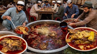 HIGHWAY STREET CART SERVING  DESI NASHTA | BONG PAYE BREAKFAST | ROADSIDE PAKISTANI STREET FOOD screenshot 4