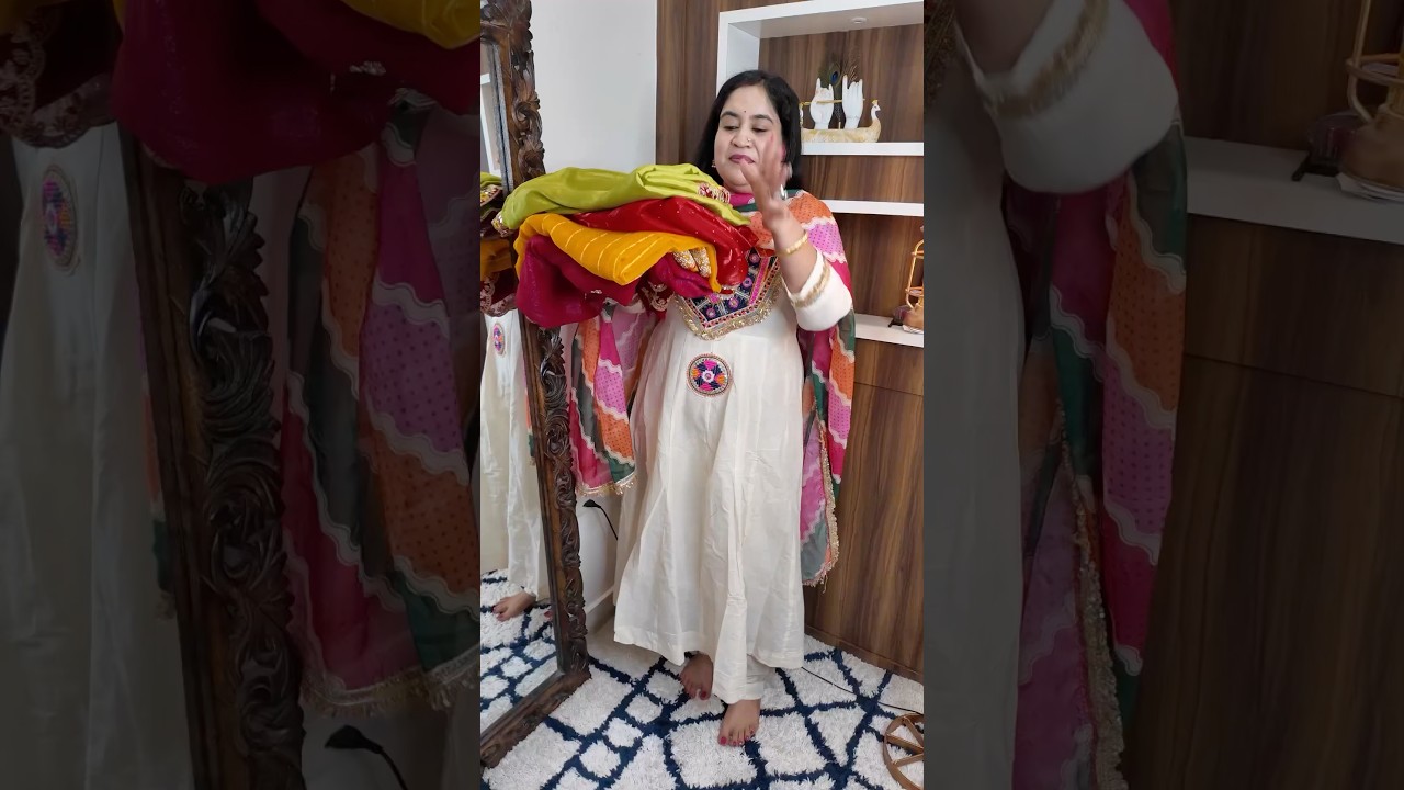 Festival special Saree collection products link screen m Tag hai 