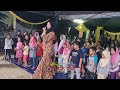 Rosalinda ajak adik2 utk sama2 menari  menyanyi lagu jeling mari di dikir barat raikan cinta keruak