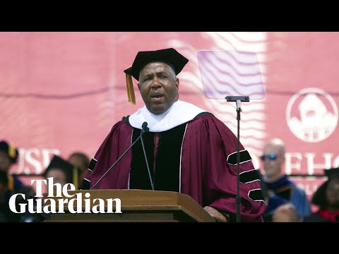 Billionaire pledges to pay off student debt of 2019 class at commencement ceremony