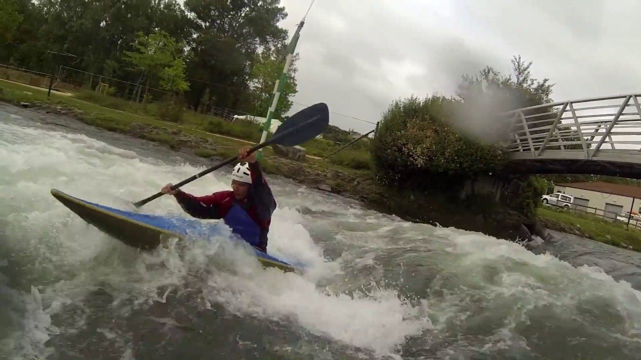 Gopro : St pierre kayak slalom - YouTube