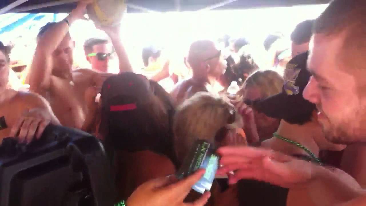 Regardez Cesar Chavez beach party part 4 2012 sur YouTube Regardez Cesar Chavez beach party part 4 2012 sur YouTube