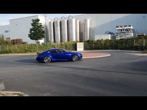 Lexus RC - F drift