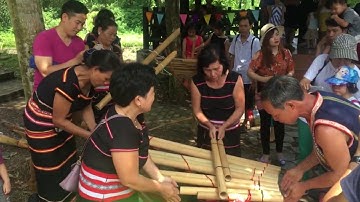 Trình diễn nhạc cụ dân tộc Xơ Đăng (hay Xê Đăng) - Tây Nguyên