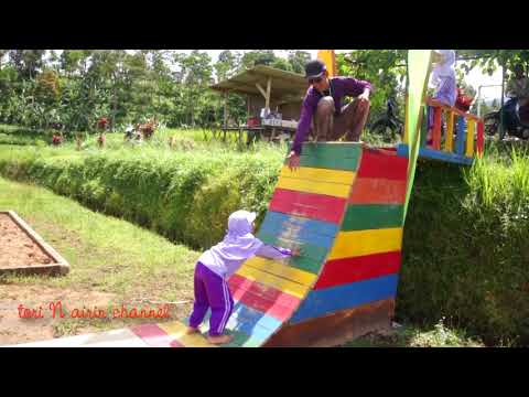 Video: Halaman Sekolah Untuk Kaisar Masa Depan. Berapa Banyak Permainan Anak-anak Untuk Kehidupan Orang Dewasa ?