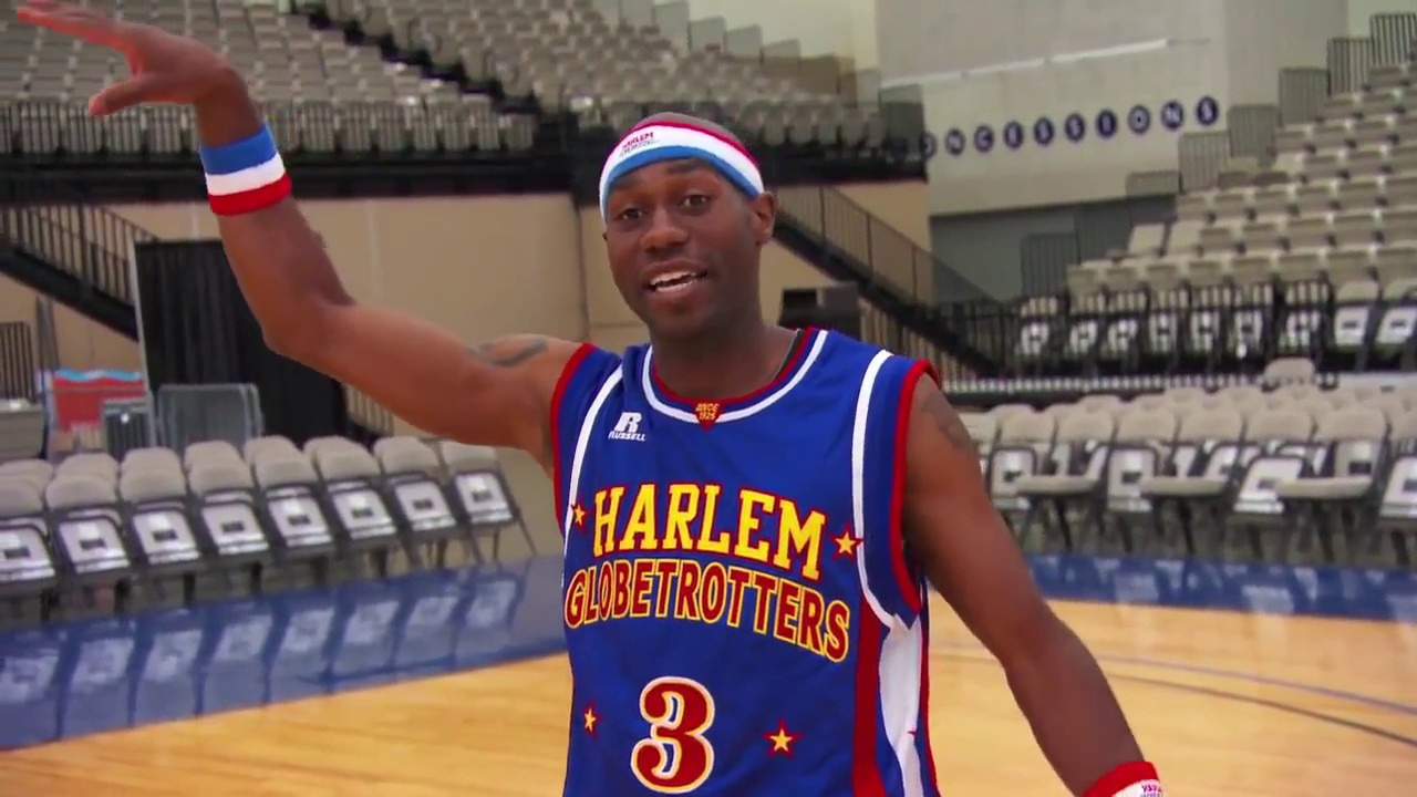 Tay Fisher teaches step back jump shot (2012) - YouTube