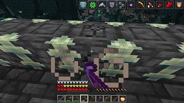 Minecraft:  mining reinforced deepslate