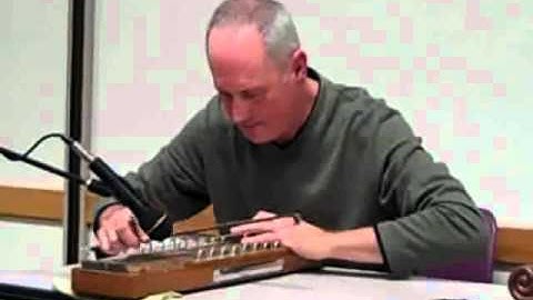 Chris Sayre plays the Ukelin Bowed Zither
