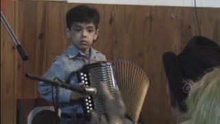 Primer show de Emiliano López con 5 años en Club Laprida de Merlo