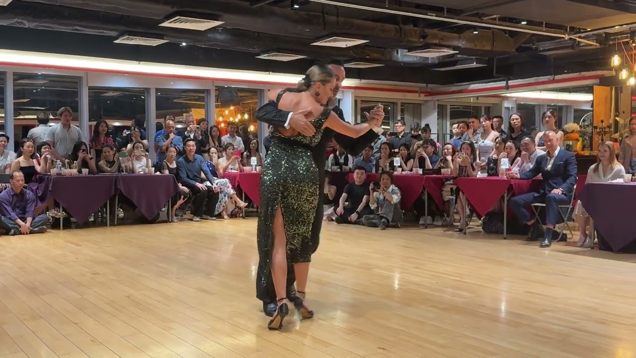 Maximiliano Cristiani y  Evgeniia Samoilova - Grand milonga in Hong Kong - Oct 2025 - 3/4