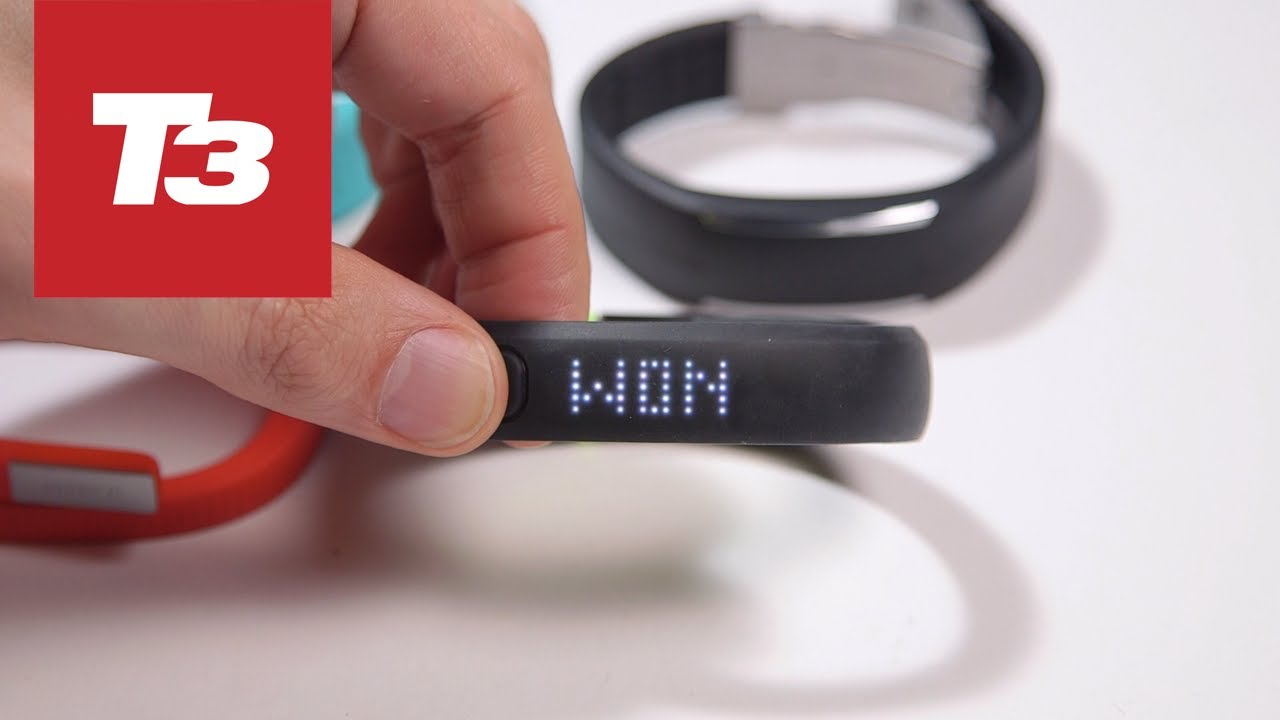 Nike Fuelband SE review: Best Fitness Bands 2014 round-up - YouTube Nike Fuelband SE review: Best Fitness Bands 2014 round-up