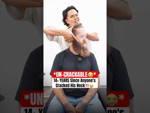 لقد بكى بعد هذه الطقطقة في الرقبة تقويم العمود الفقري ألم الظهر ألم الرقبة رائج