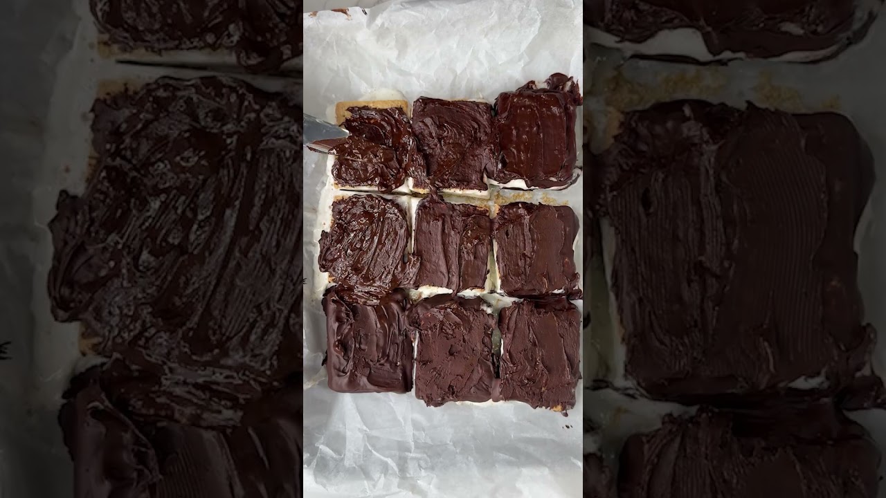 🍫 Healthy Frozen Greek Yogurt Ice Cream Sandwiches