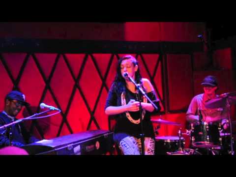 Alecia Chakour & Nigel Hall- Love Having You Aroun...