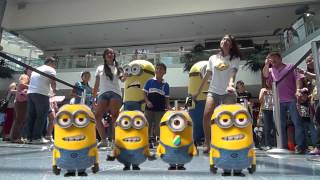 Despicable Me 2 - Live Augmented Reality Photo-Taking Booth screenshot 4