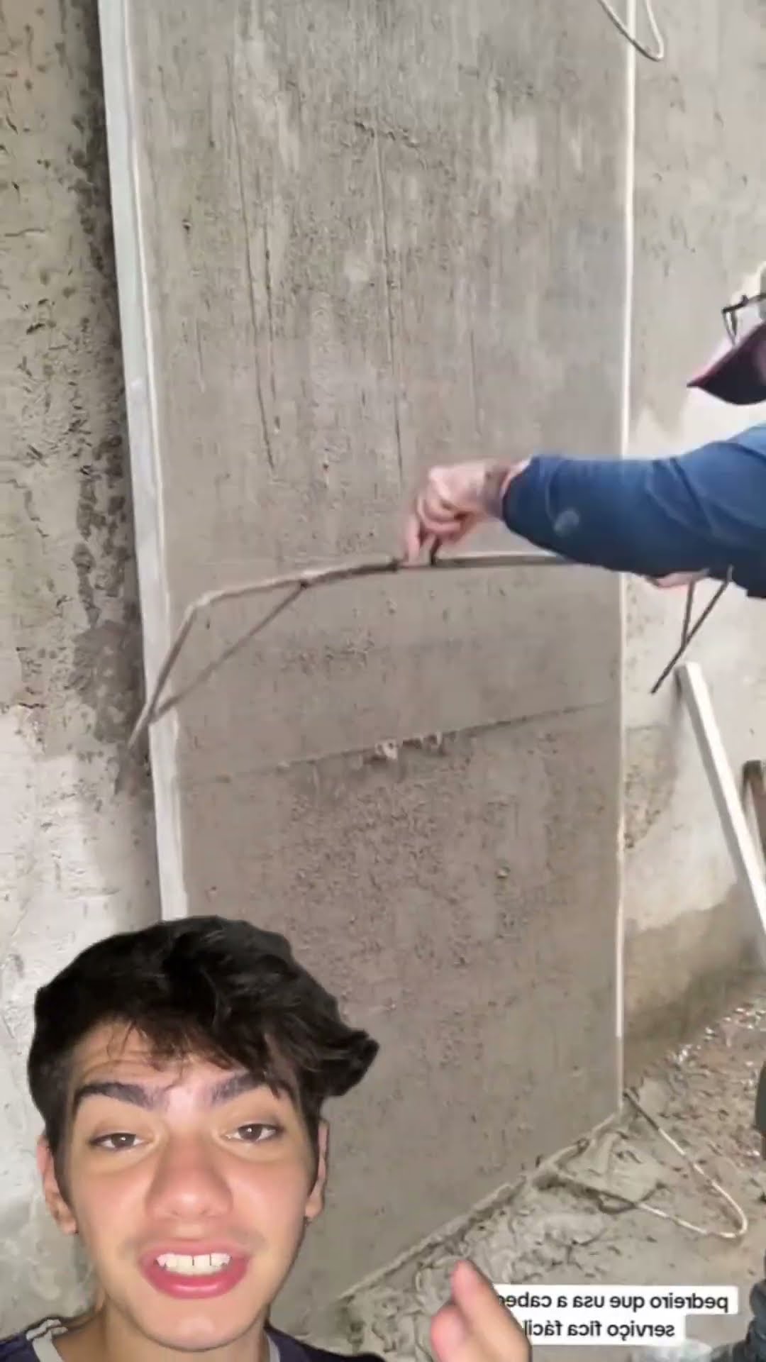 ?‍♂️ Régua com fio: o truque inovador pra paredes retas e perfeitas!