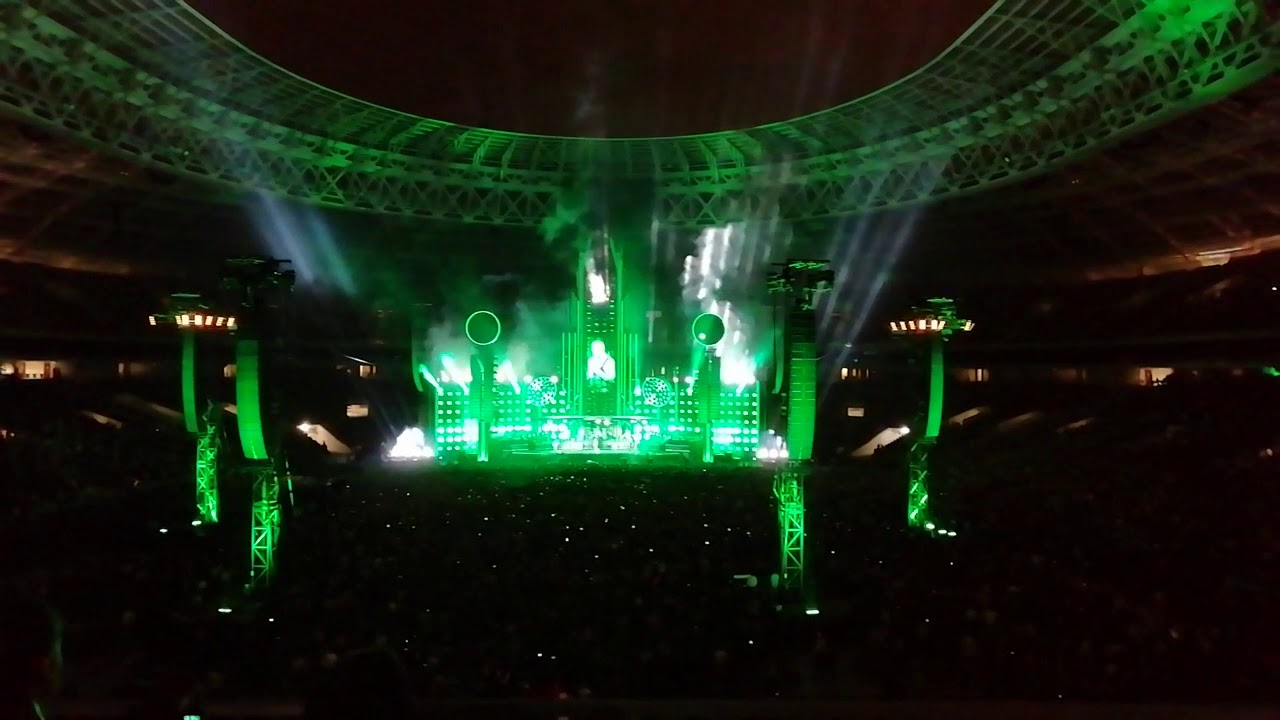 Rammstein live Du riechst so gut (Moskau 2019) - YouTube