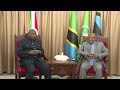 Umukuru w'igihugu c'Uburundi w'ubumwe  Evariste NDAYISHIMIYE,yaganutse avuye mu gihugu ca Tanzanie