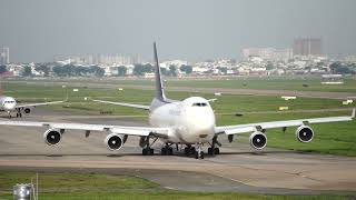 boeing 747 cargo on taxi bay