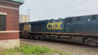 Very short CSX Q157 With friendly crew