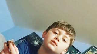 Download lagu Eating twix at me friends house Eating twix at me friends house