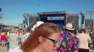Barefoot country music festival 2026. Ashley Cooke. baby blues