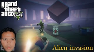 GTA V - Alien Invasion Side Mission Walkthrough - Strangers & Freaks - Grand Theft Auto 5 - HD screenshot 4