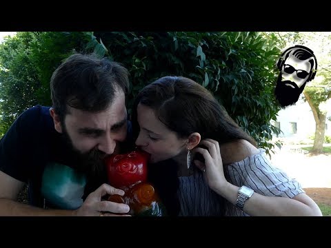 გიგანტური ჟელიბონის დაგემოვნება