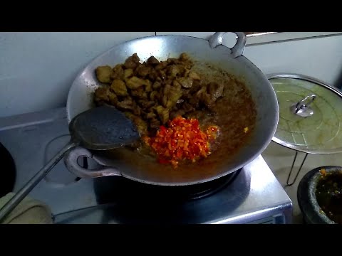 Video: Cara Menggoreng Daging Dengan Lembut