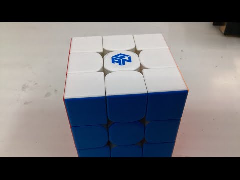 Hur man löser en Rubiks kub