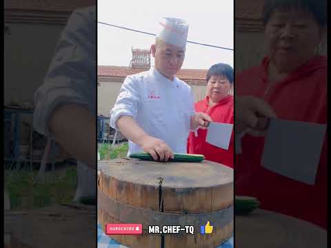 Amazing Cutting Skills – Sculpting with a Knife by China’s Chef King