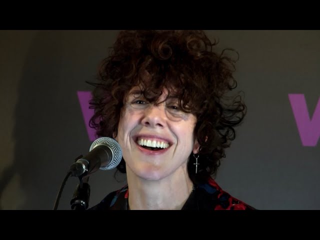 LP - The meaning of Heart To Mouth (VH1 Italia)