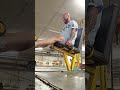 РАЗГИБАНИЕ НОГ СИДЯ
