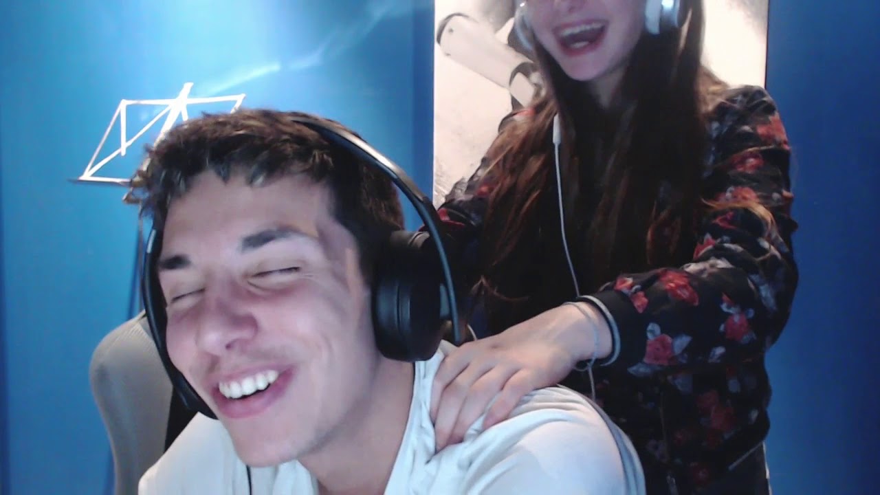MA PETITE SŒUR ME MASSE !! / ANNONCE !! - YouTube