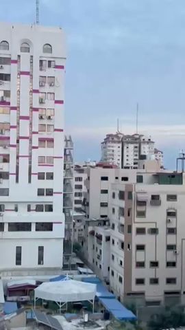 Gaza towers collapse after explosion